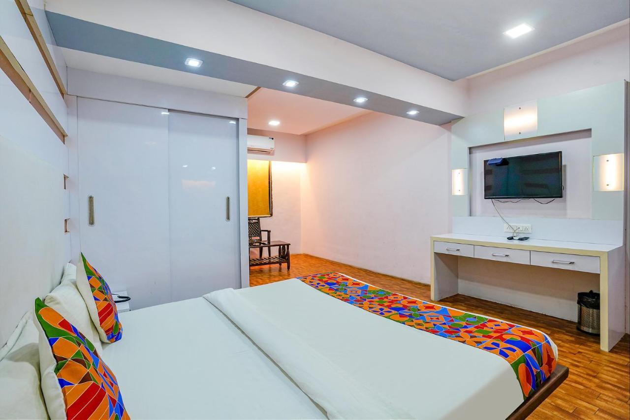 Fabexpress Vinyasa Residency Hotel Bhayandar Exterior photo
